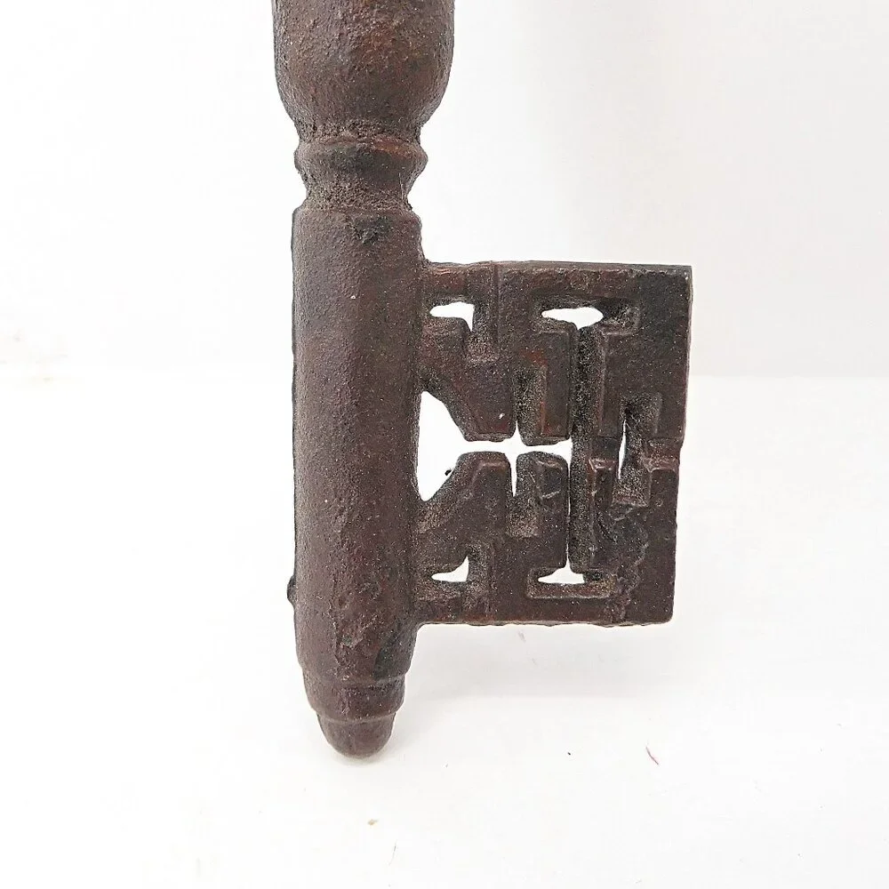 Large Cast Iron Skeleton Key Decorative Wall Décor 12" - Picture 4 of 6